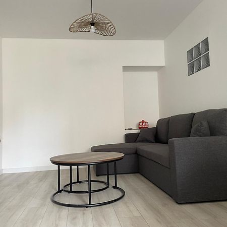 L Exotique Lägenhet Marlieux Exteriör bild